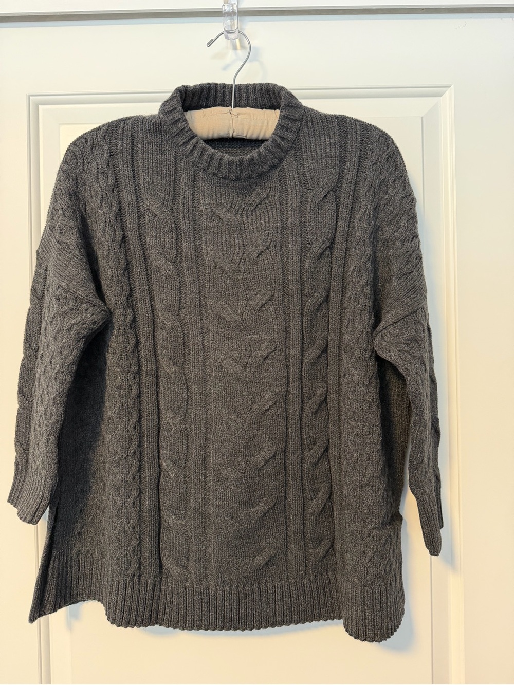Mersea: Cotswold Cableknit Sweater Charcoal O/S NWOT